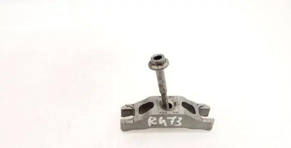 Volkswagen Caddy Fuel Injector clamp holder 03L216