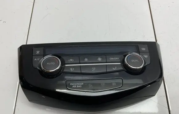 Nissan Qashqai Climate control unit 275004EA1A