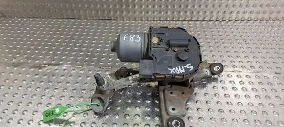 Front wiper linkage
