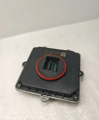 Land Rover Defender Xenon control unit/module L8B213E005AB 147000067504 30324225313