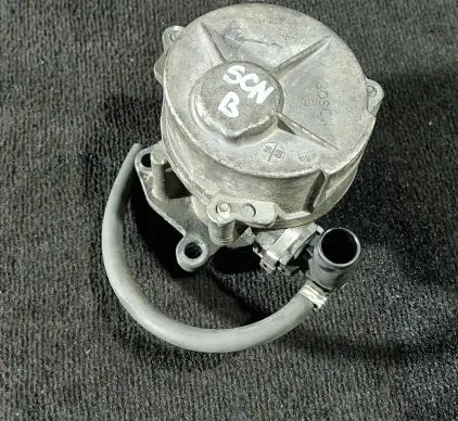 Renault Scenic II - Grand scenic II Vacuum pump A0140003