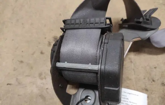 Citroen C5 Rear seatbelt 33005204 96325577ZH