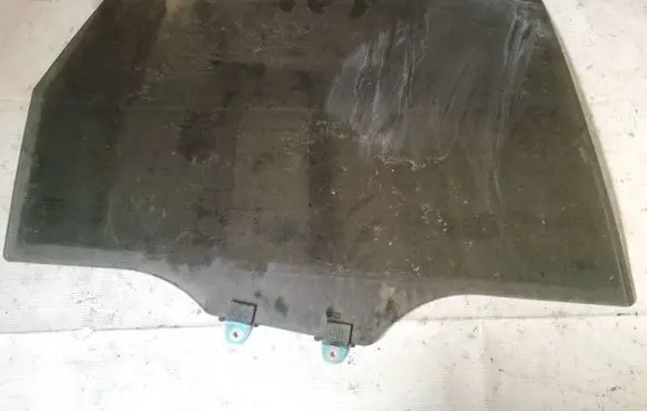 Honda CR-V Rear door window glass as3