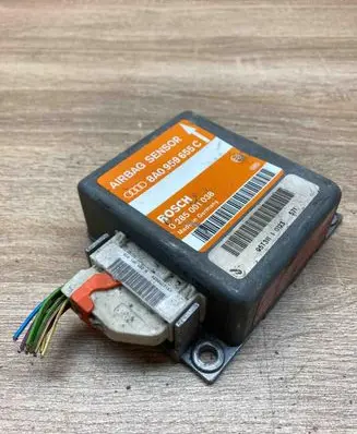 Audi A6 S6 C4 4A Airbag control unit/module 8A0959655C 0285001038 withplug