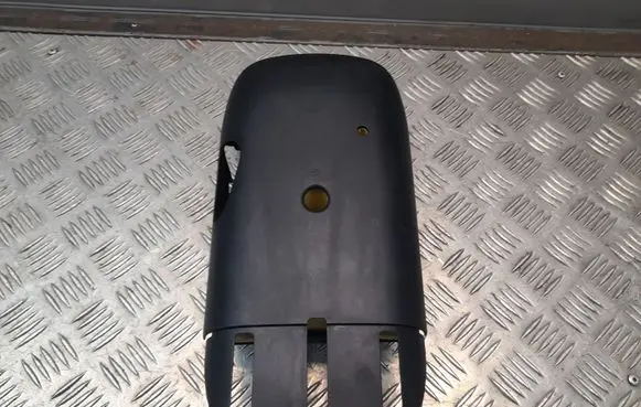 Steering wheel column trim