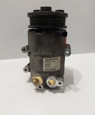 Volvo V70 Air conditioning (A/C) compressor (pump) 31250547 R134DREFR