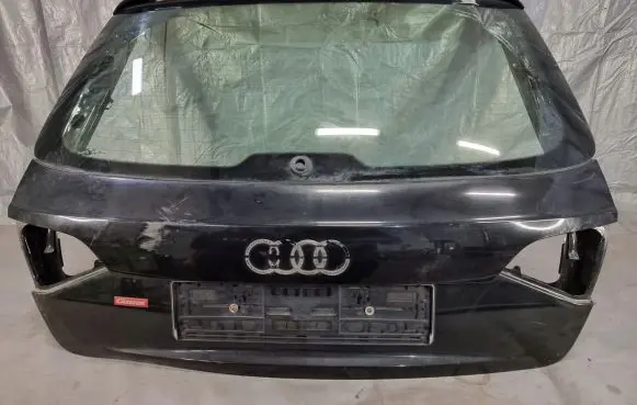 Audi A4 S4 B8 8K Tailgate/trunk/boot lid