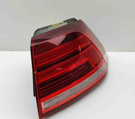 Volkswagen Golf VII Rear/tail lights 5G0945096Q