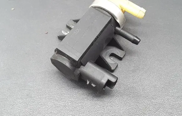 Citroen C5 Turbo solenoid valve 9661960380 70163300