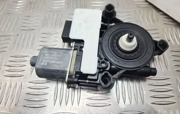 Volkswagen e-Golf Rear door window regulator motor 5Q0959811 0130822695