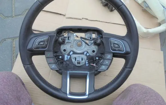 Land Rover Range Rover Evoque L538 Steering wheel