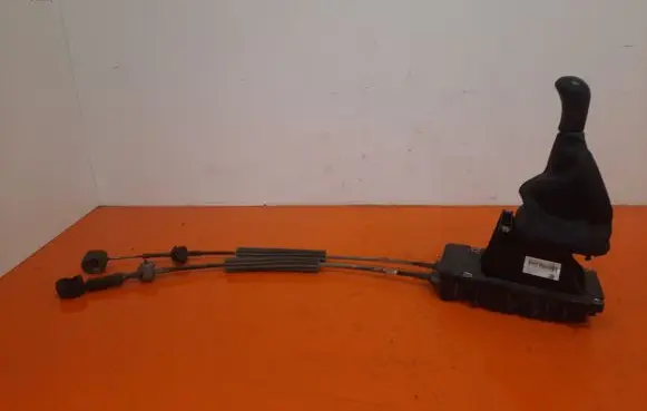 Nissan Kubistar Gear shifter/selector 82009005268