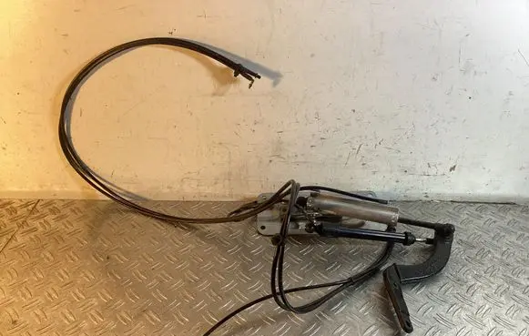 Mercedes-Benz GL X164 Tailgate hydraulic set A1647400718 A1647400214