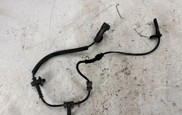 Chevrolet Camaro ABS brake wheel speed sensor 23408832