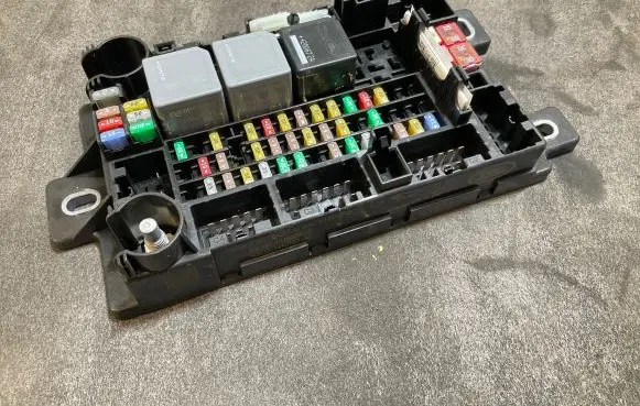 Land Rover Evoque II Fuse box set K8D214N030AE 19092020 L5059CC