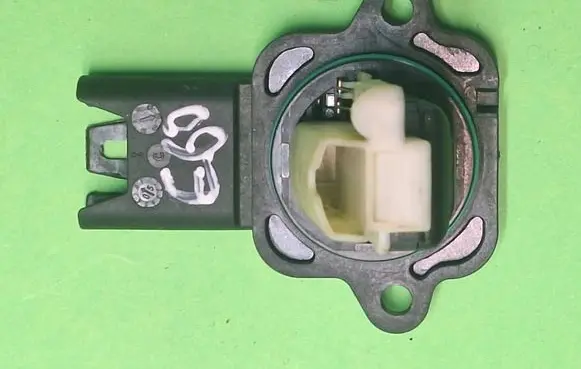 BMW 5 E60 E61 Mass air flow meter 5WK97502 050035426 7520519