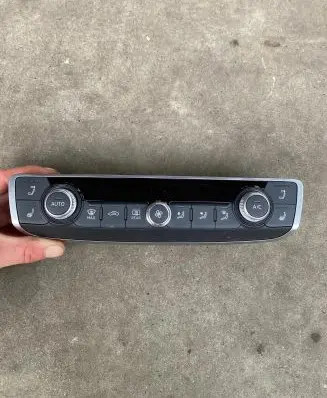 Audi A3 S3 8V Climate control unit 8V0820043T