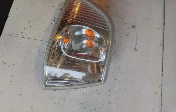 Volvo S40, V40 Front indicator light 30854654