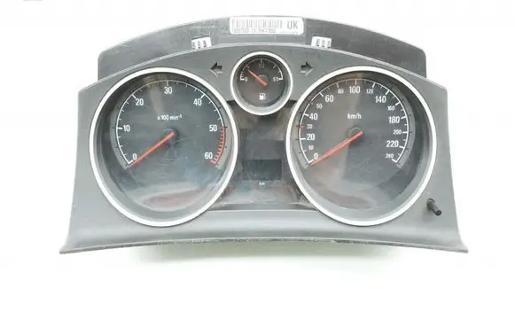Opel Zafira B Speedometer (instrument cluster) 13267536