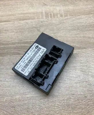 Volkswagen Tiguan Door control unit/module 1K0959433BT 5DK008977