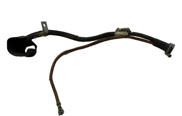 Volkswagen PASSAT B6 Positive cable (battery) 1K0971228L