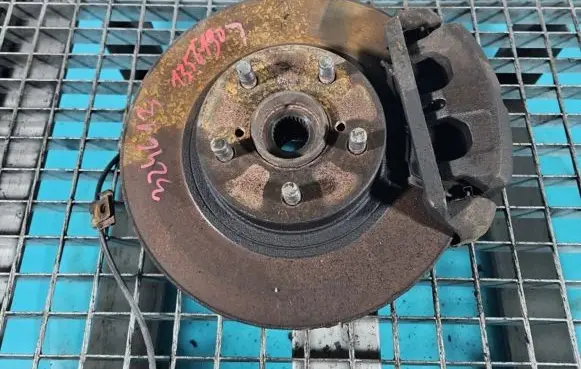 Subaru Forester SF Front wheel hub spindle knuckle IMPRK1356190