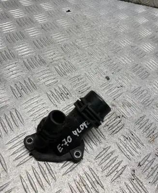 BMW X5 E70 Engine coolant pipe/hose 7800048