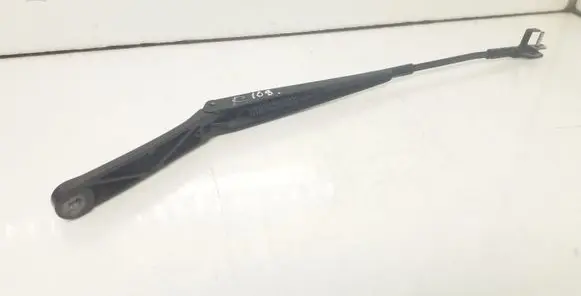 Volkswagen Jetta V Front wiper blade arm 1K1955409