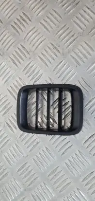 Suzuki Jimny Bonnet/hood grill 