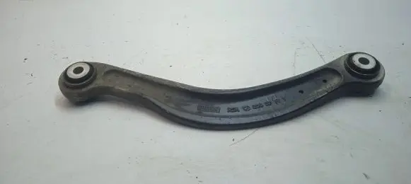 Mercedes-Benz C W205 Rear control arm A20407