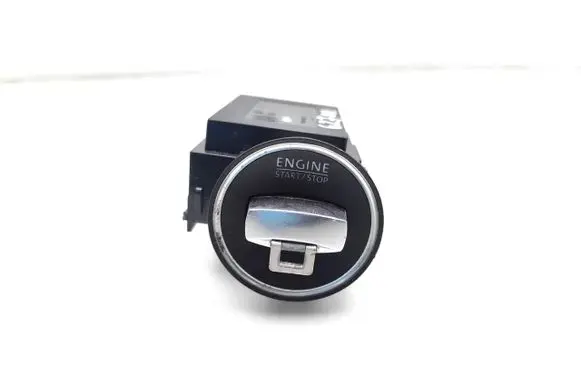 Volkswagen PASSAT CC Ignition lock 3C0905843AE 33303701