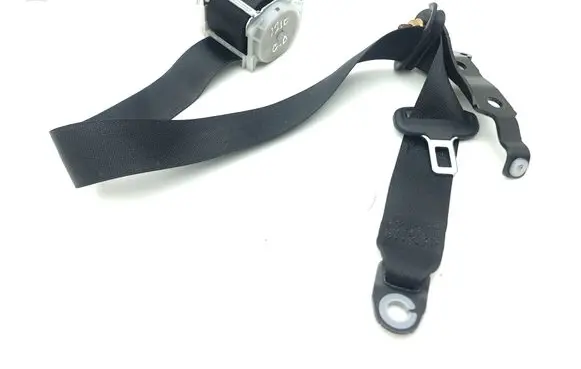 Rear seatbelt