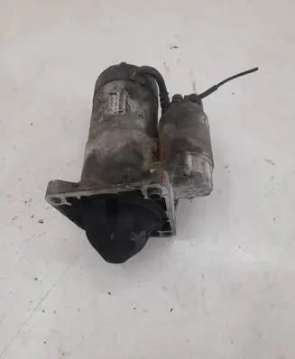 Opel Zafira B Starter motor 55352882 M001T30171