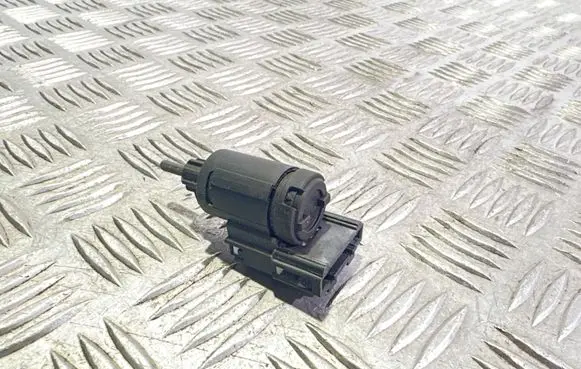 Volkswagen Touran I Brake pedal sensor switch 3B0945511C