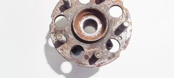 Honda CR-V Rear wheel hub