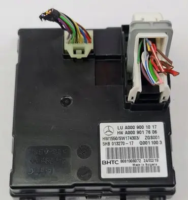 Mercedes-Benz E W213 Air conditioning/heating control unit A0009001017