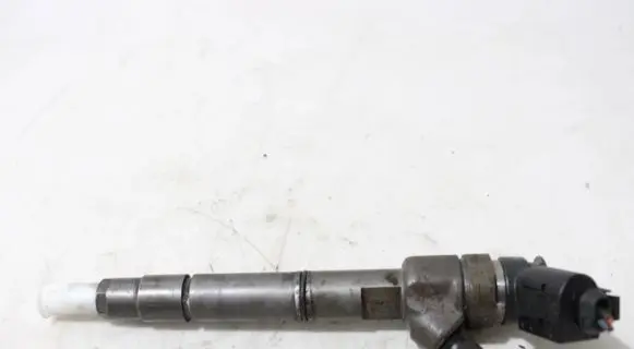 Mercedes-Benz A W169 Fuel injector 0445110167