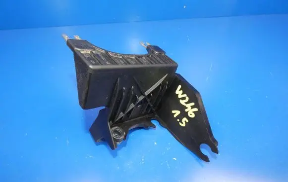 Mercedes-Benz B W246 W242 ABS pump bracket A2464300201