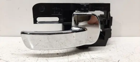 Nissan Qashqai Front door interior handle 80670JD00A
