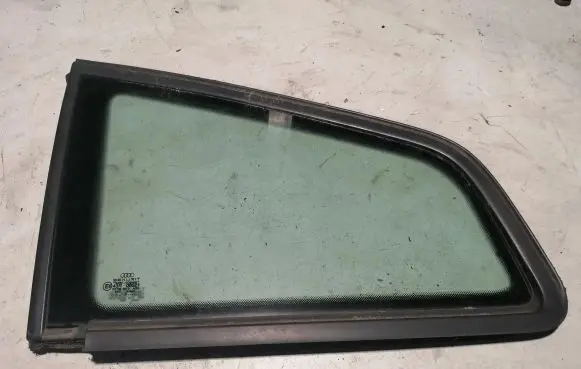 Audi A2 Rear side window 8Z0845299C