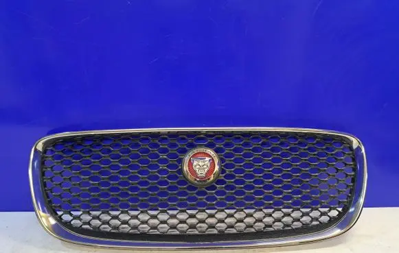Jaguar XF X260 Front bumper upper radiator grill GX63018K28B GX6M018K28C