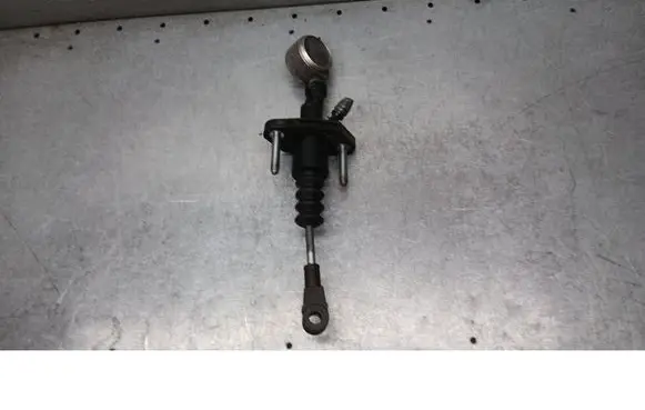 Opel Zafira A Clutch master cylinder 90531565