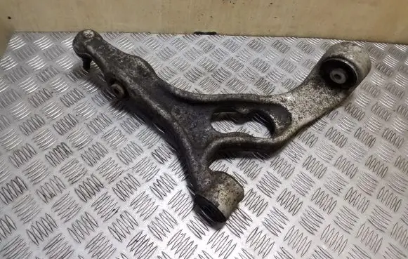 Volkswagen Touareg II Front lower control arm/wishbone 7P0407151C