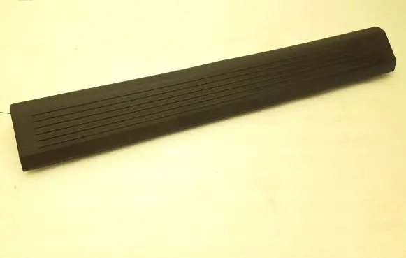 Nissan Qashqai J12 Front sill trim cover 769B56UA1A