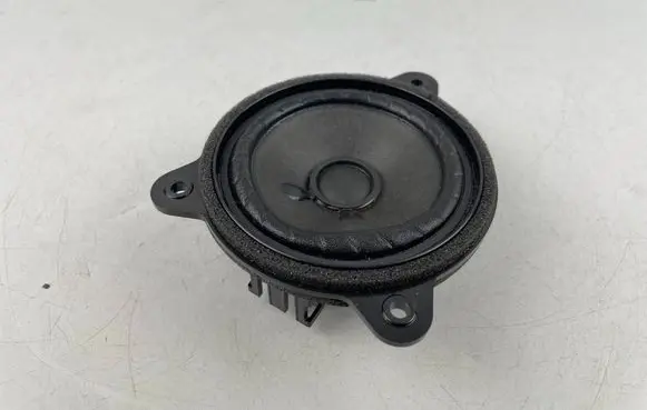 Audi Q4 e-tron Panel speaker 11A035415