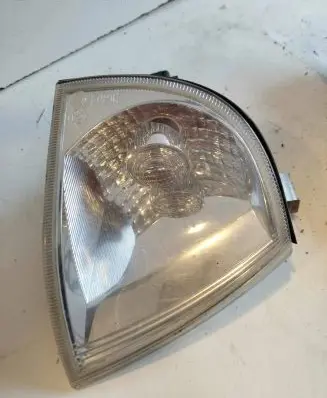 Skoda Octavia Mk1 (1U) Front indicator light 1U0953050C 1U0953150D
