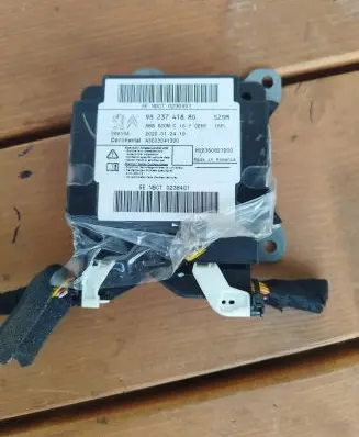 Citroen DS7 Crossback Airbag control unit/module 9823741880