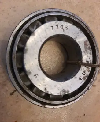 GAZ 24-10 Front wheel bearing hub 7305