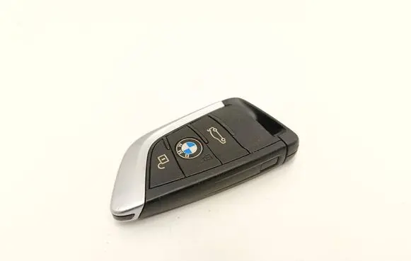 BMW 2 F46 Ignition key/card 5A407B1 5FA31237313 2013DJ5983