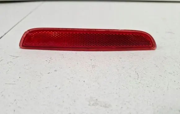 Renault Twingo III Rear tail light reflector 
